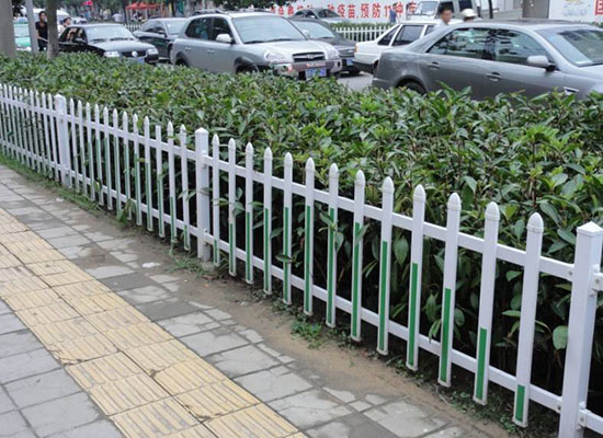 花園圍欄.jpg